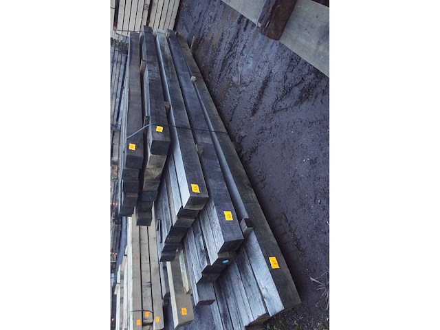 0,63 m³ eiken balken 150x150 - afbeelding 1 van  5