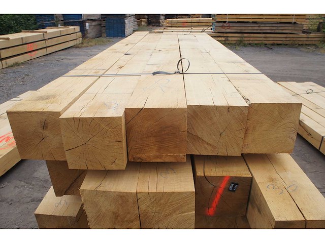 0,63 m³ eiken balken 200x200 - afbeelding 4 van  5