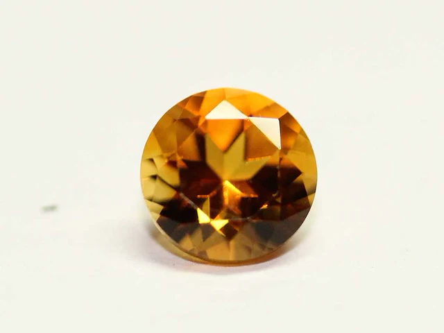 0,64ct. ronde goudkleurige citrien-edelsteen - afbeelding 1 van  7