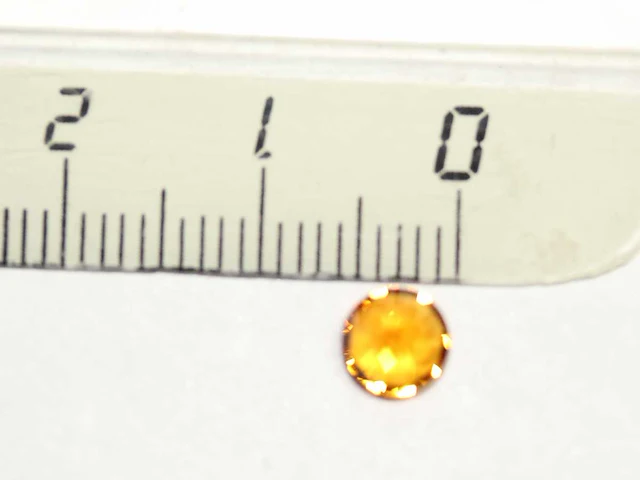 0,64ct. ronde goudkleurige citrien-edelsteen - afbeelding 3 van  7