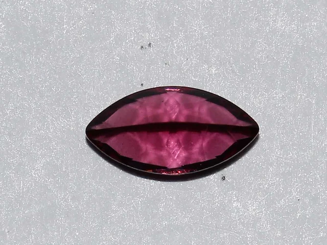 0,75 ct. marquise vorm frambeis - rodoliet-edelsteen - afbeelding 10 van  12