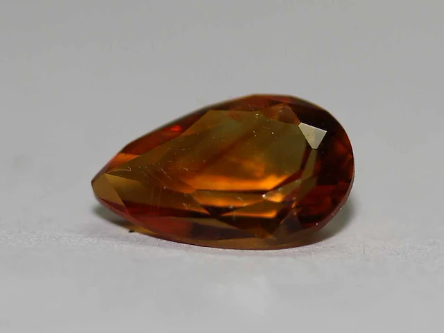0,75 ct. peervormige gouden -citrien-edelsteen - afbeelding 1 van  10
