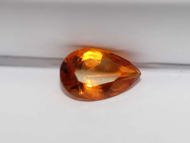 0,75 ct. peervormige gouden -citrien-edelsteen - afbeelding 8 van  10