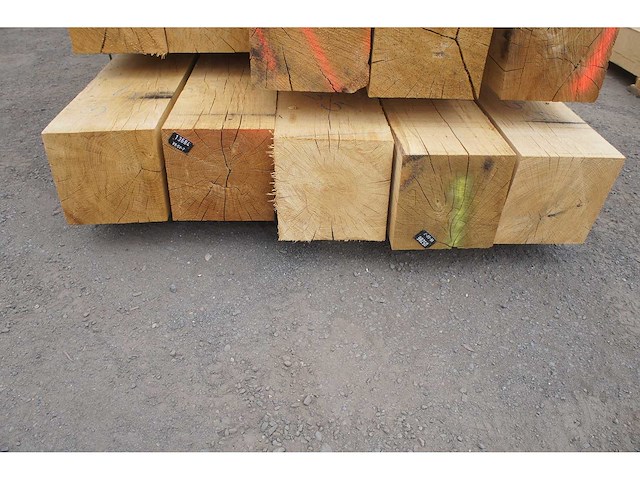 0,75 m³ eiken balken 200x200 - afbeelding 4 van  4