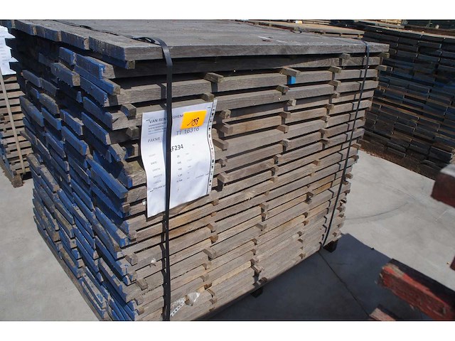 0,77 m³ eiken planken 30mm rustiek - afbeelding 1 van  4