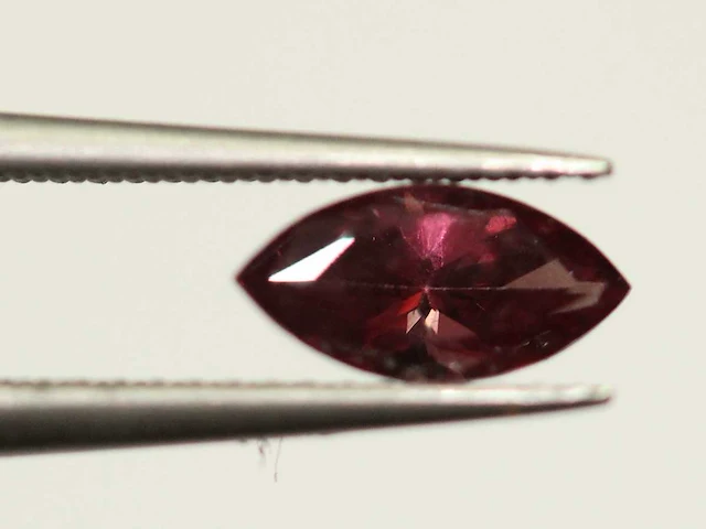 0,84 ct. marquise-vorm roze rozenkleur rodoliet-edelsteen - afbeelding 3 van  6