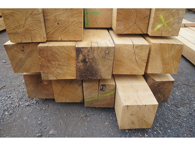 0,84 m³ eiken balken 200x200 - afbeelding 4 van  5