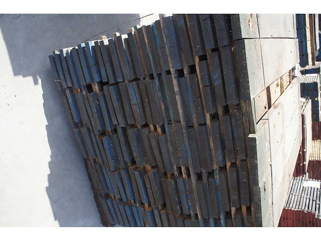 0,95 m³ eiken planken 30mm rustiek - afbeelding 3 van  4