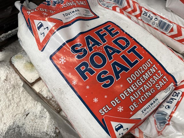 1 / 2 pallet safe road salt - afbeelding 2 van  3