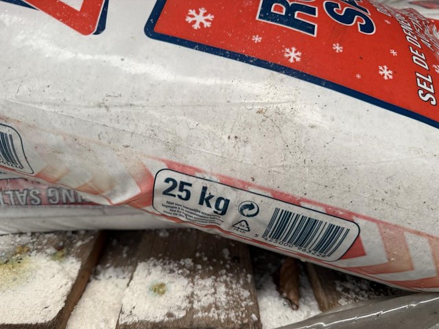 1 / 2 pallet safe road salt - afbeelding 3 van  3