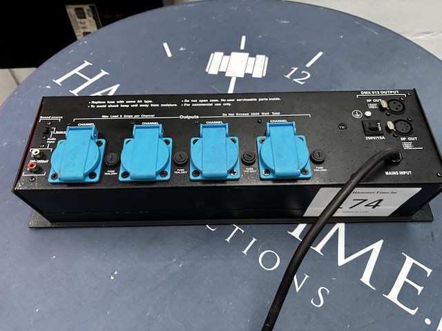 1 4-kanaals lightcontroller jbsystems - afbeelding 1 van  3