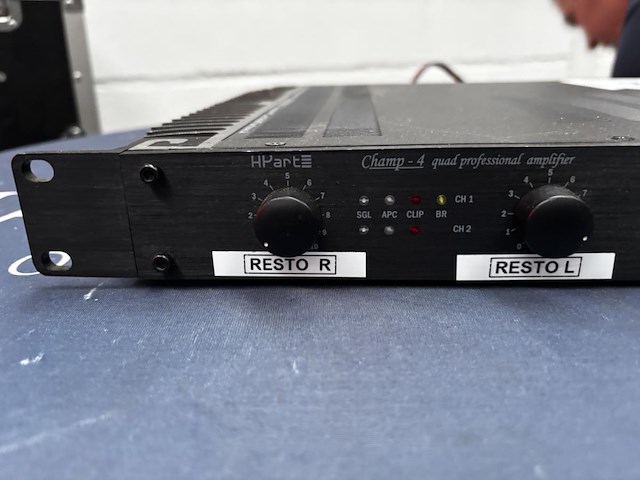 1 4-kanaals versterker apart champ -4 - afbeelding 2 van  3