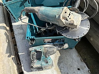 1 accu boormachine makita dhr243 + elektrische haakse slijper makita - afbeelding 1 van  3