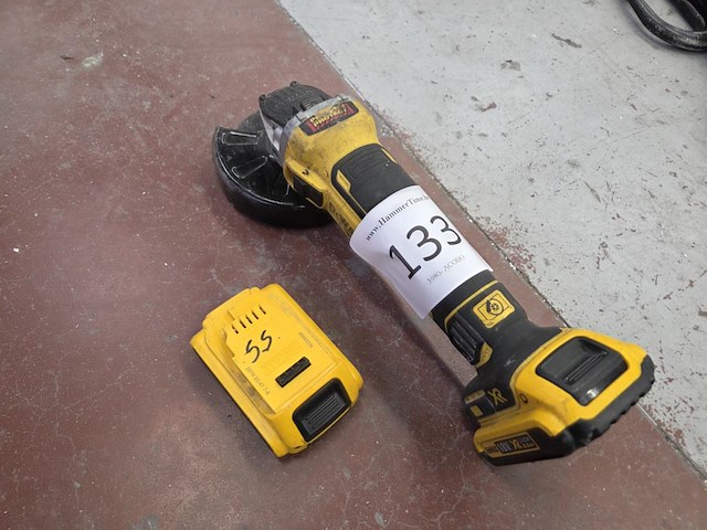 1 accu haakse slijper dewalt dcg405 - afbeelding 2 van  5