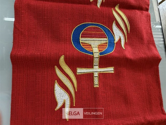 1 altaarkleed rood - afbeelding 3 van  3