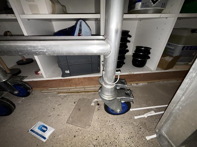 1 alu verrijdbare schildersstelling - afbeelding 3 van  3