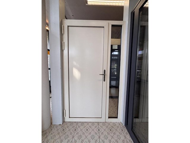 1 alu voordeur met vast paneel met glas aliplast - afbeelding 3 van  4