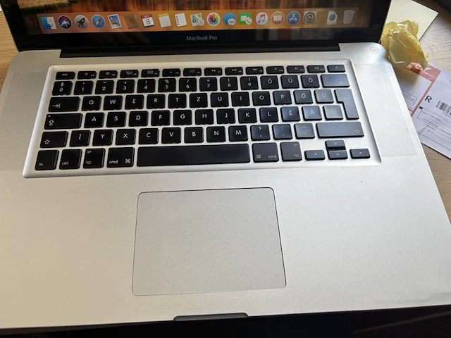 1 apple macbook pro versie 10.13.6 - afbeelding 4 van  4