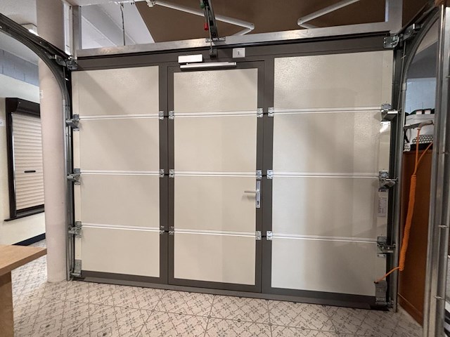 1 automatische stalen sectionaal poort adk - afbeelding 3 van  10