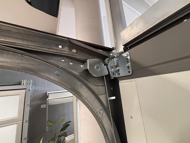 1 automatische stalen sectionaal poort adk - afbeelding 9 van  10