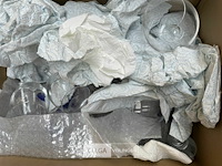 1 bak + 3 dozen glaswerk en borden/tassen/schotels - afbeelding 6 van  6