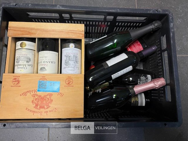 1 bak diverse wijnsoorten - afbeelding 1 van  3