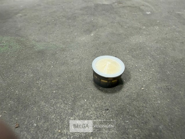 1 bak mix onderdelen sanitair - afbeelding 9 van  13