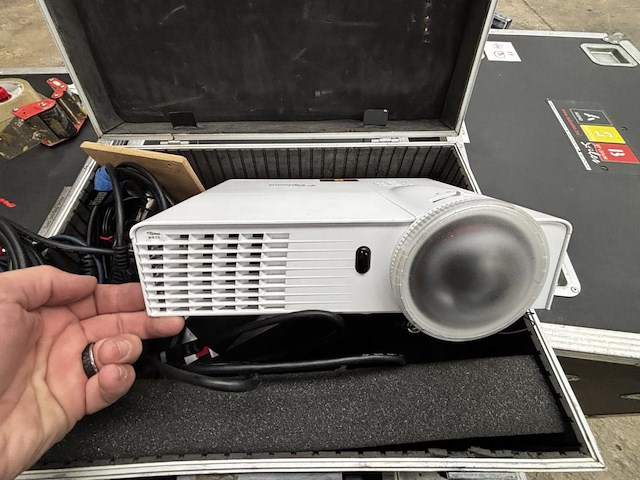 1 beamer optima - afbeelding 3 van  5