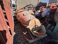 1 betonkubel - afbeelding 1 van  3