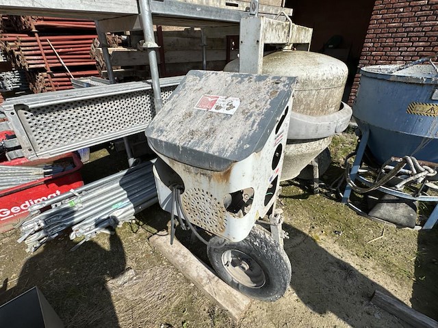 1 betonmolen altrad - afbeelding 2 van  4