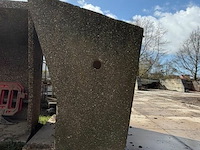 1 betonnen bushokje - afbeelding 2 van  3