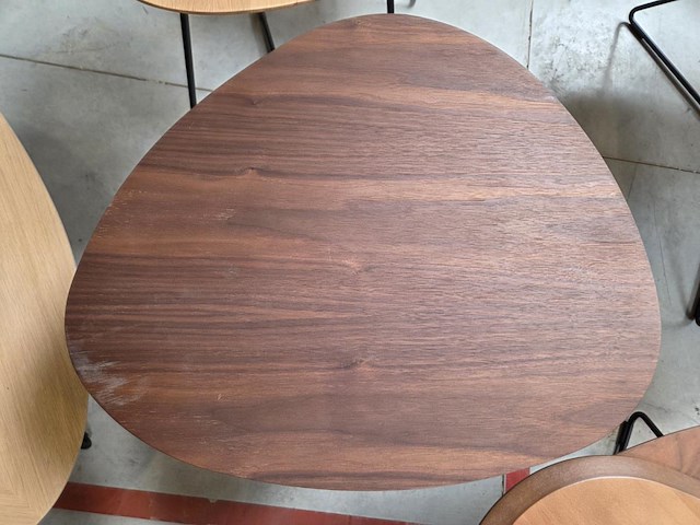 1 bijzettafel notenfineer twinny - afbeelding 2 van  5