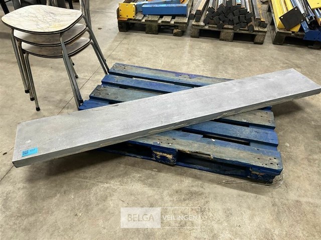 1 blauwsteen - afbeelding 1 van  3