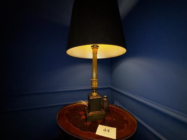 1 brocante bijzettafeltje - afbeelding 2 van  5