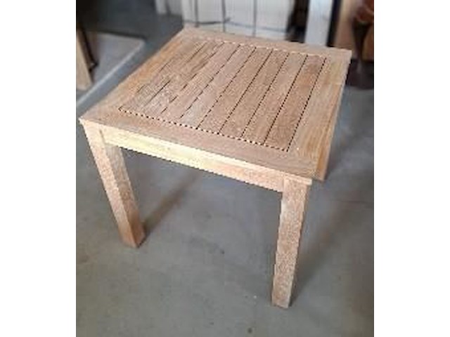 1 buiten tafel in massief teakhout vierkant - afbeelding 1 van  1