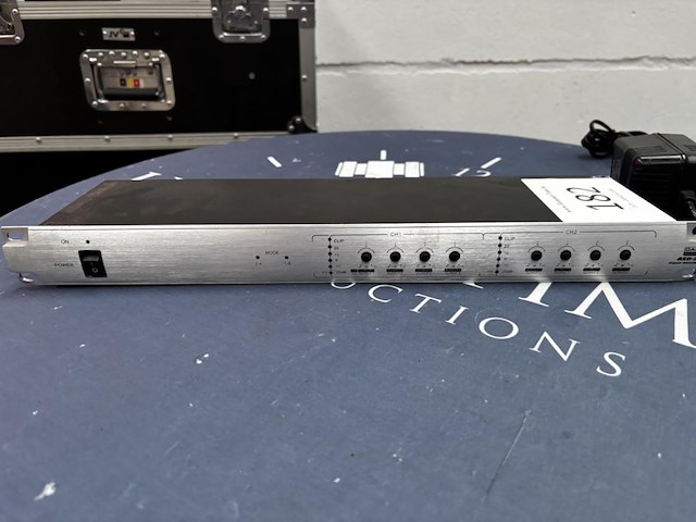 1 dap audio mixer asd-24 - afbeelding 1 van  4