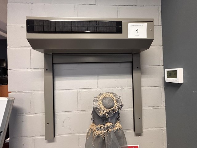 1 demo rolluik met zonnecel somfy - afbeelding 1 van  2