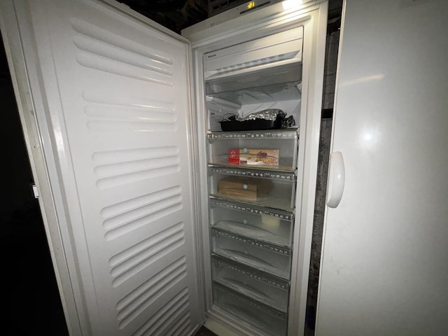 1 diepvrieskast miele hoog model - afbeelding 4 van  4