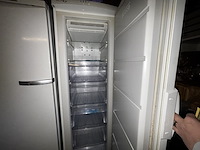 1 diepvrieskast zanussi hoog model - afbeelding 4 van  4
