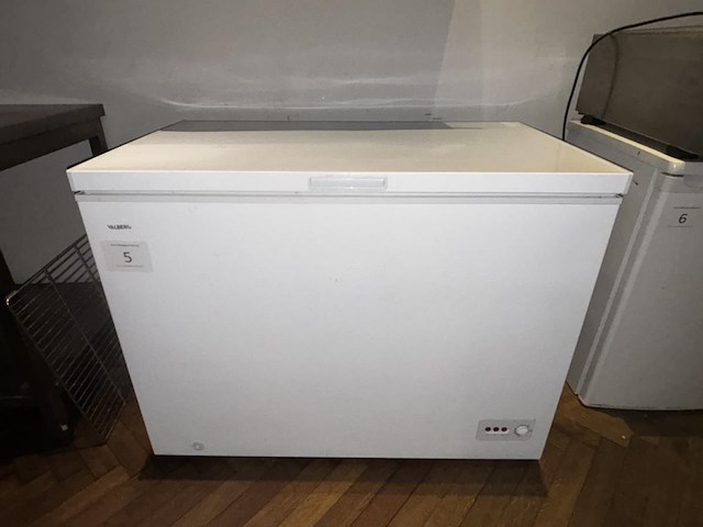 1 diepvrieskoffer valberg - afbeelding 1 van  4