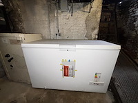 1 diepvrieskoffer whirlpool - afbeelding 1 van  3