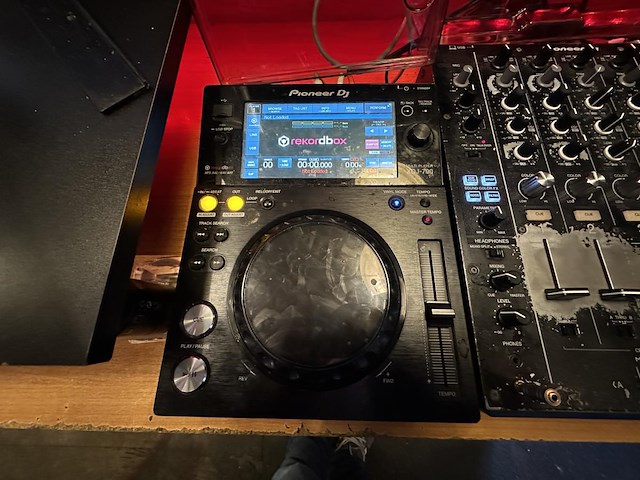 1 dj booth set pioneer en denon - afbeelding 8 van  15