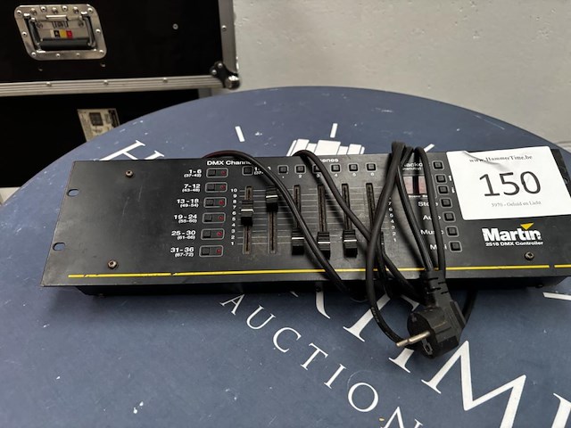 1 dmx controller martin 2518 - afbeelding 1 van  3