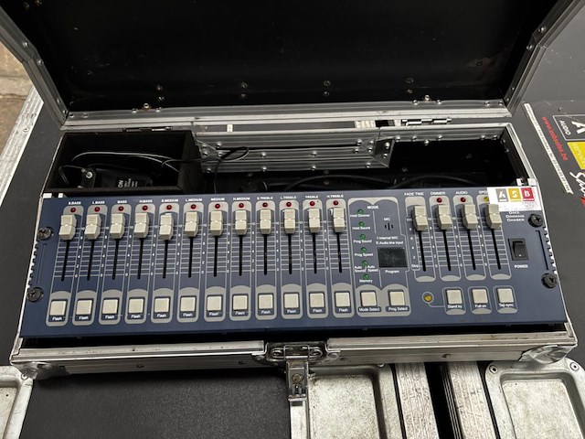 1 dmx controller showtec - afbeelding 1 van  2