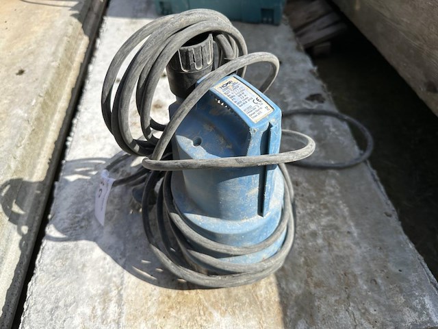 1 dompelpomp homa c240w - afbeelding 1 van  2