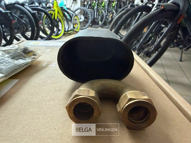 1 doos kniekoppelingen - afbeelding 1 van  2