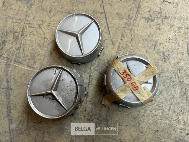 1 doos mercedes onderdelen - afbeelding 2 van  4