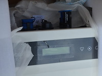 1 doos met nieuwe zonnepanelen inverter goodwee - afbeelding 6 van  6