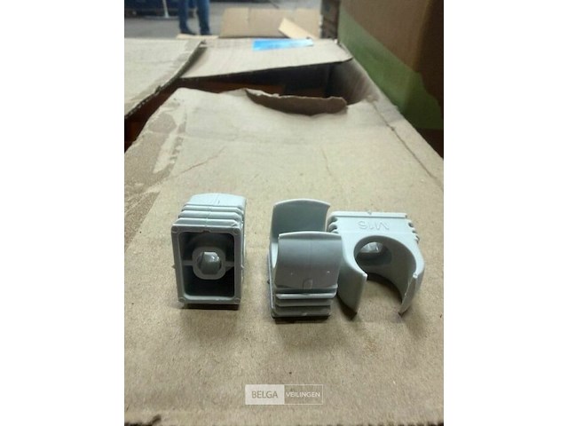 1 doos muurklemmen - afbeelding 1 van  1