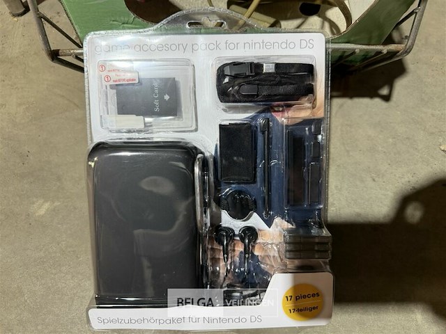 1 doos nitendo ds game-accessoires - afbeelding 1 van  5